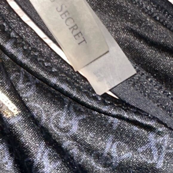 VICTORIA’S Secret 2 piece bikini 32B/XS - Picture 6 of 6